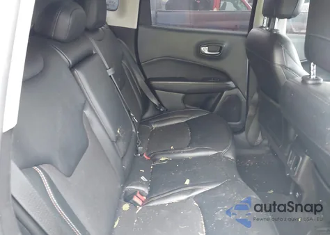 2021 Jeep Compass Latitude 4X4 из США, поврежденный, VIN 3C4NJDBBXMT546922